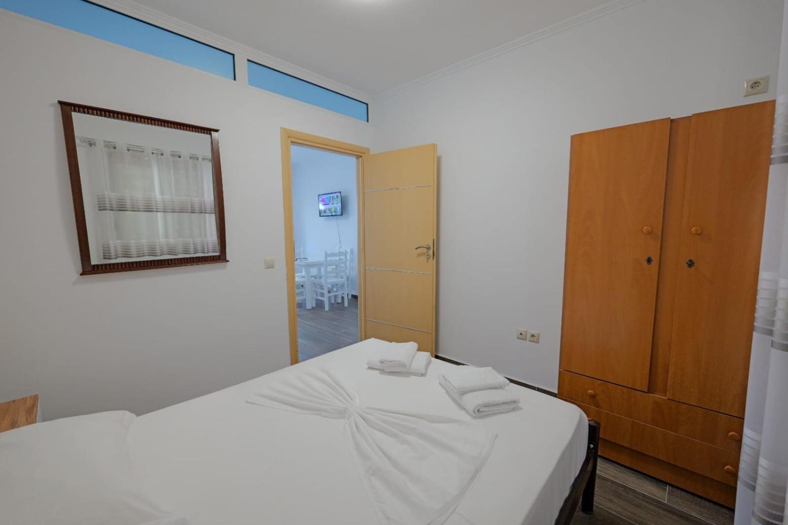 Eduard Lagji Apartament Lukovë Rum bild