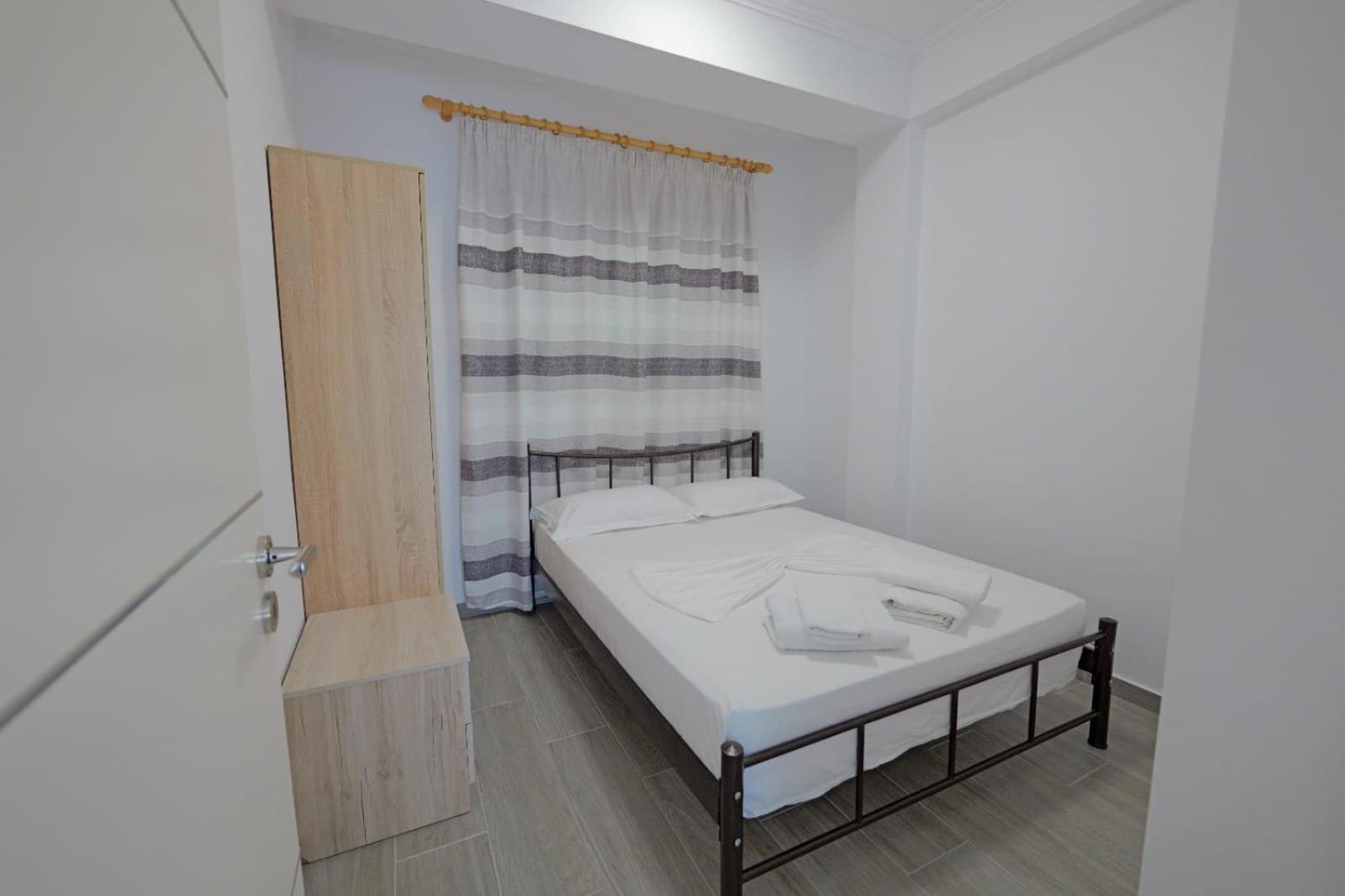 Eduard Lagji Apartament Lukovë Rum bild